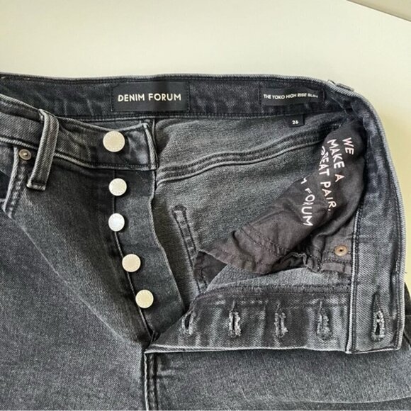 Aritzia Denim Forum The Yoko High Rise Slim Faded Black Raw Hem Size 26 - Picture 8 of 12